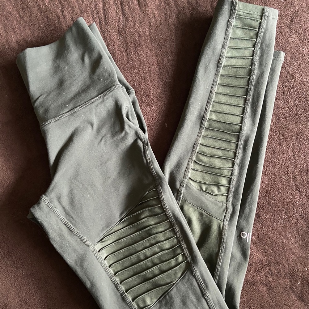 Alo Yoga Moto Legging Sz SM